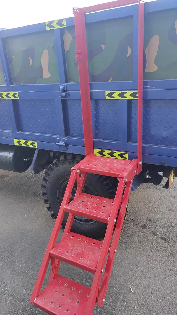 YYHScala classica pieghevole a 4 gradini