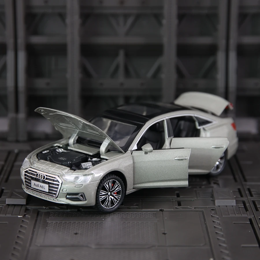 

1:32 модель автомобиля из сплава A6L, двери, передний капот и дверь багажника, также можно открыть, как подарок на день рождения для детей