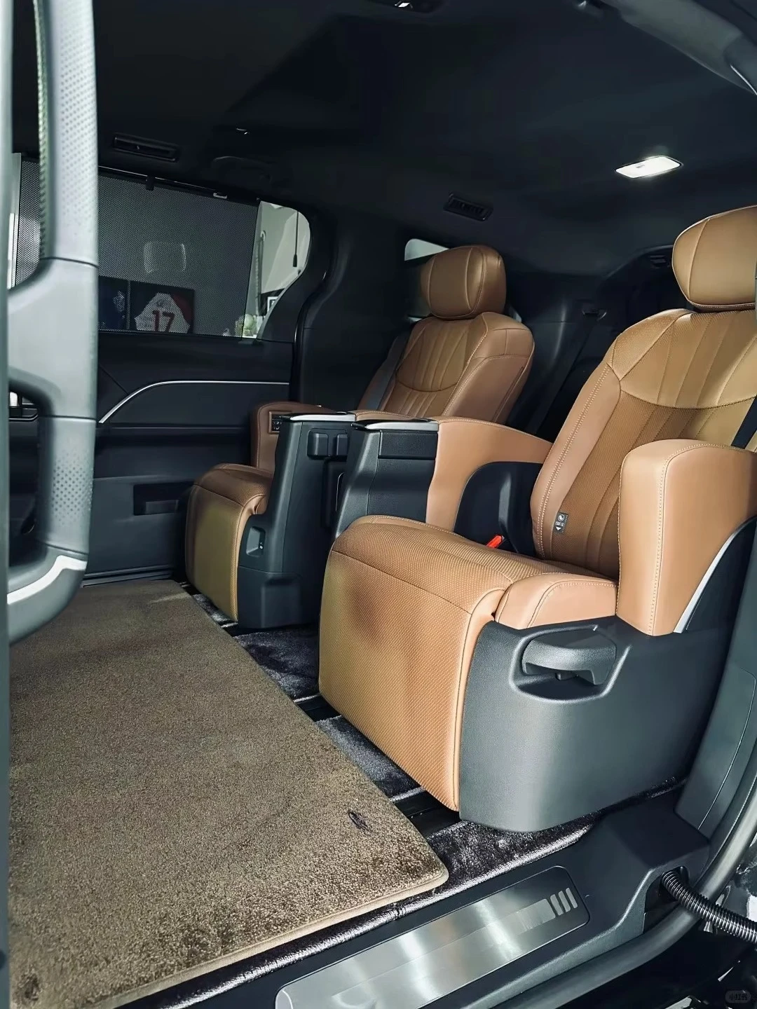 360° All-Round Floor Mats For Toyota Sienna/Alphard/Buick GL8, Custom Fit Luxury MPV Carpets