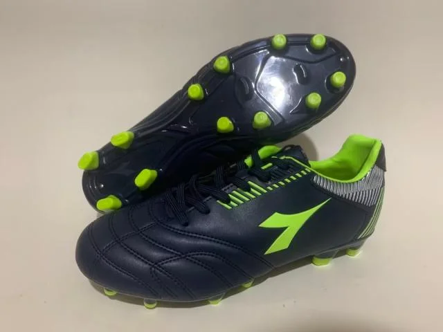 Original football boots Men's outdoor sports field training football boots Luxury design youth five-a-side women's football boot
