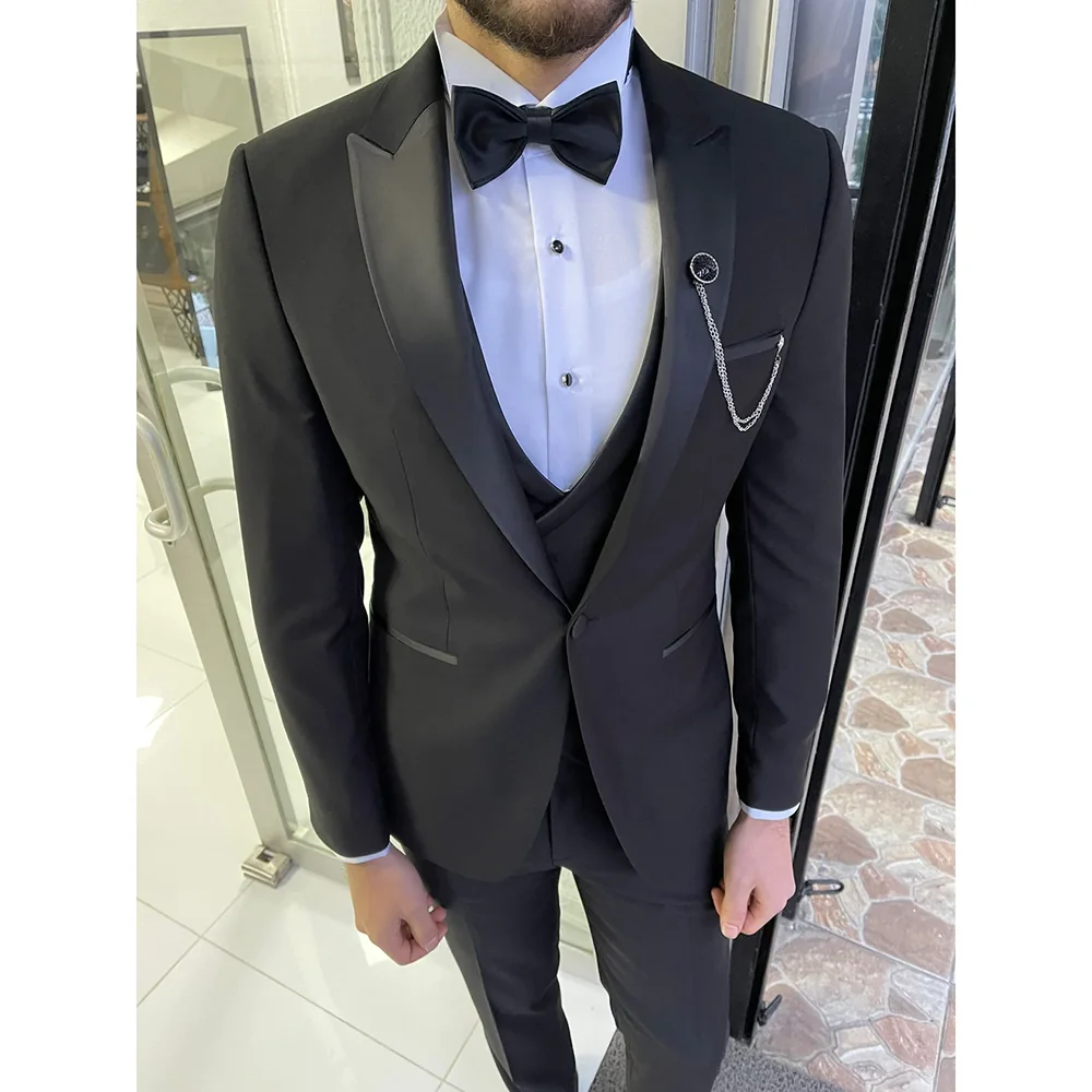 

High-end Black Men Suits 3 Piece Fashion Peak Lapel One Button Party Prom Banquet Suit Wedding Tuxedo (Blazer+Vest+Pants)