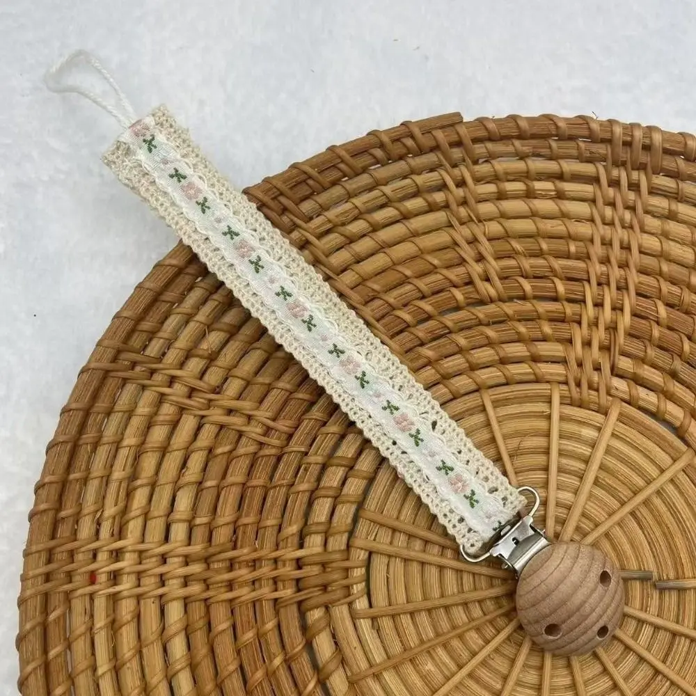 Daisy Wooden Dummy Chain