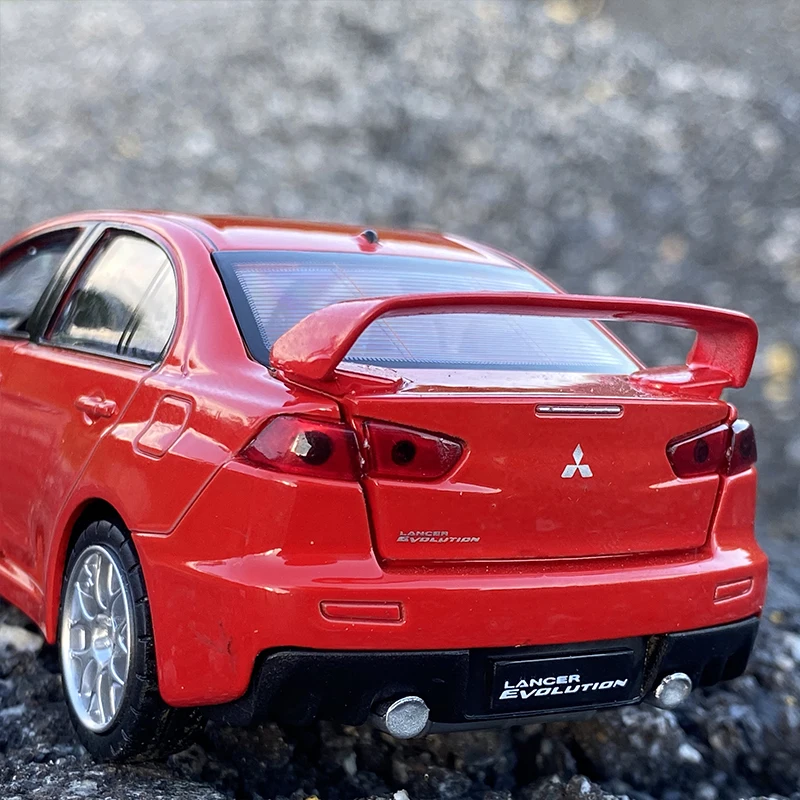 1:32 Mitsubishis Lancer Evolution X10 Alloy Car Model Diecast Metal Toy Vehicles Car Model Simulation Collection Childrens Gifts