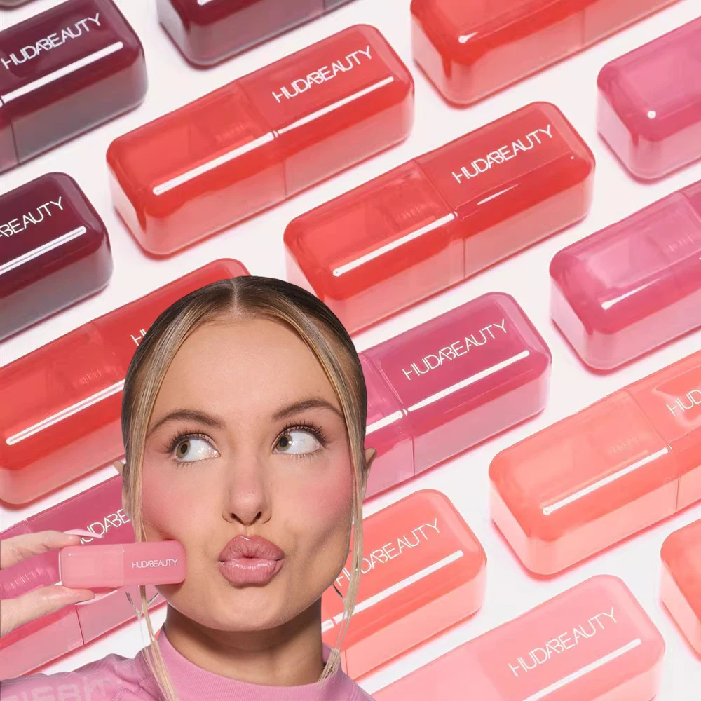 סומק נוזלי זוהר רך של Huda Beauty