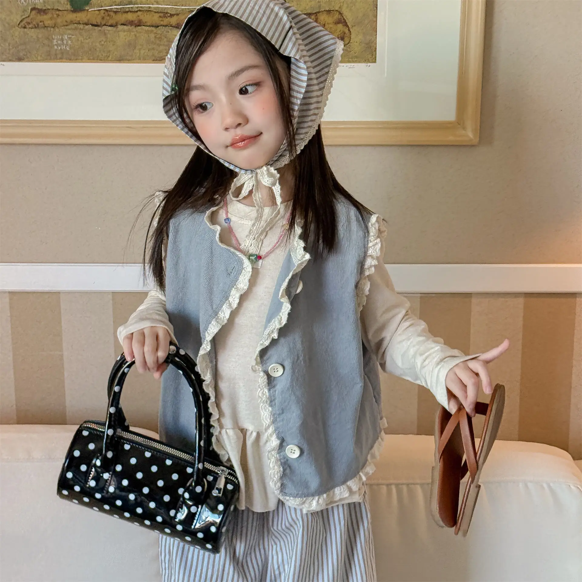 

2026 Spring New Children Sleeveless Vest Jacket Solid Toddler Vest Coat Baby Girls Cute Lace Cardigan Cotton Kids Clothes