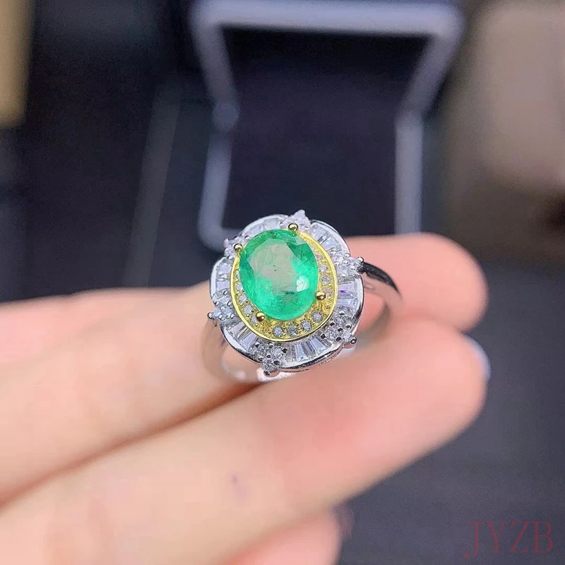 

100% natural emerald Oval Luxury Ring 6x8mm S925 Silver Stylish exquisite wedding charming jewelry for women free shipping