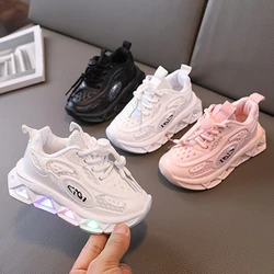 New Tennis Shoes LED Children Train Boys Girls Casual Sneakers Kids Flats Mesh Breathable Sports Shoes Toddler Illuminated Shoes