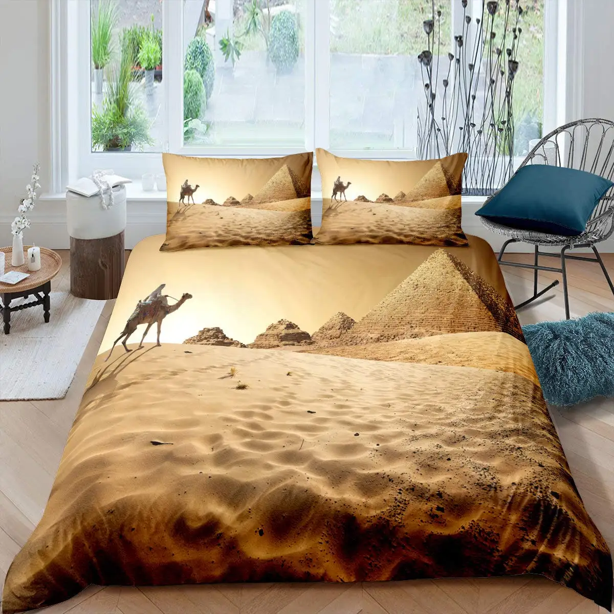 

Ancient Egyptian Pyramid King Size Bedding Set - Vintage Style with Camel Desert Scene Quilt Cover