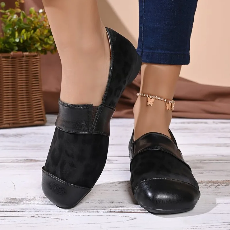 Spring 2026 Women's Handmade Lace Flat Shoes Breathable and Comfortable Single-foot Casual Shoes with Soft and Anti-slip Soles