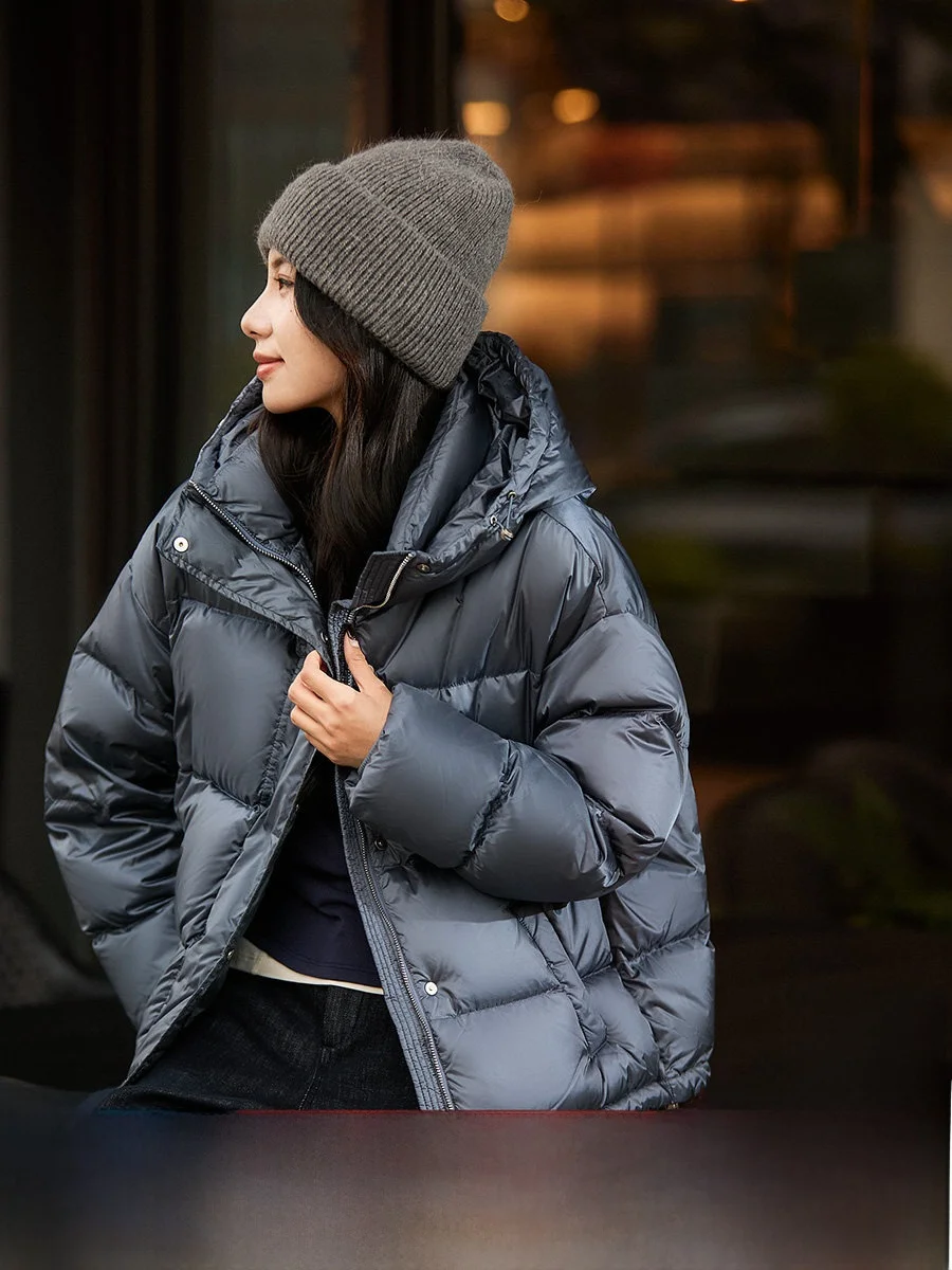 

Женская теплая куртка-пуховик Xhange с 95% белым гусиным пухом, уютным капюшоном, на молнии, стандартный крой