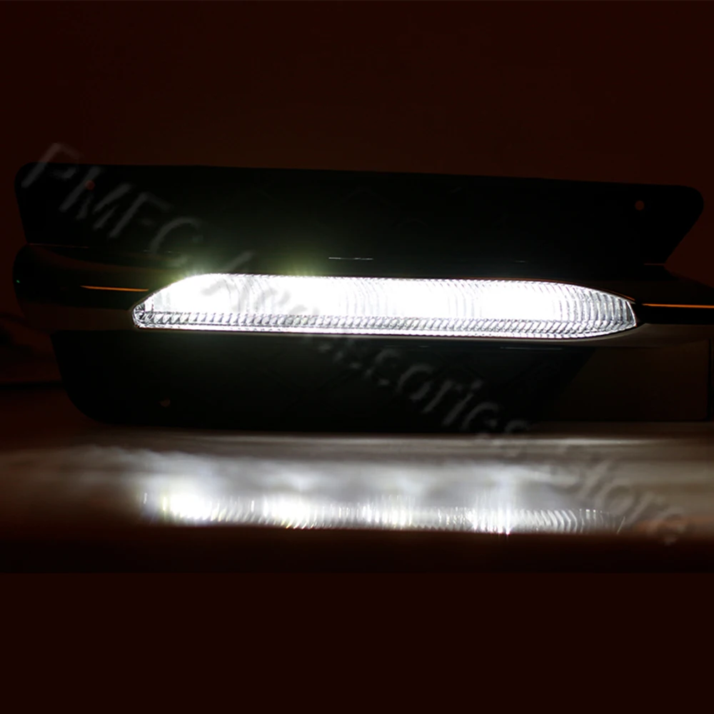 Front Bumper Grilles Molding LED Fog Light Daytime Running Light Fog Lamp For Mercedes-Benz W204 C-Class 2012 2013 2014 view 6