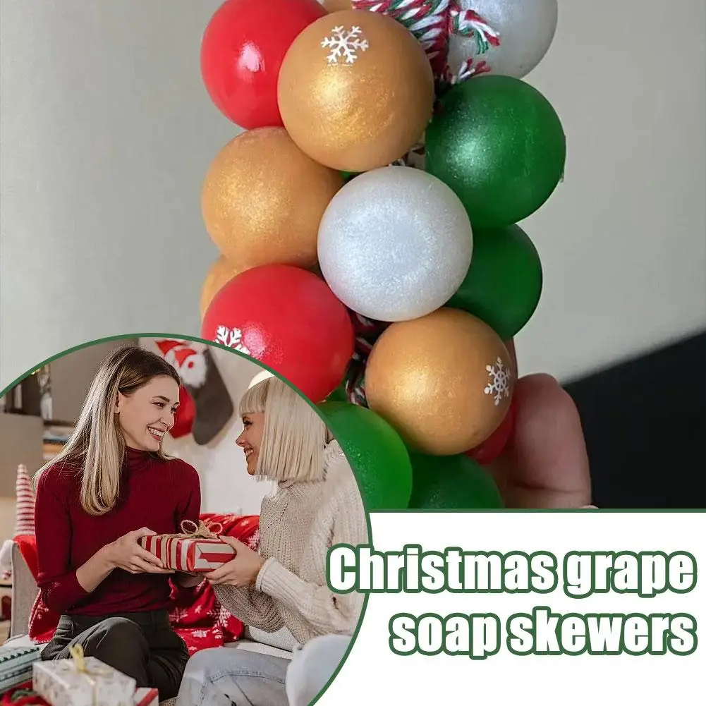 

Декоративное рождественское виноградное мыло с веревкой. Праздничный аромат. Внешний вид ручной работы. Идеально подходит для подарков или добавления в ванную комнату.