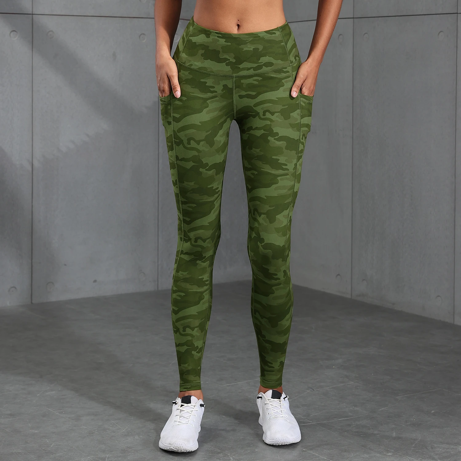 CHRLEISURE Digital Printing Yoga Pants with Pockets High Waist Butt Lifting Workout Tights Slim Fitness Legging for Women
