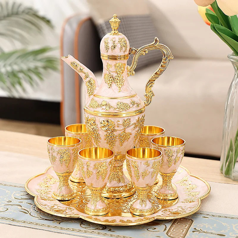 

Metal Wine Set Creative Retro Liquor Pot Wine Divider Exquisite Wine Glass Wedding Gift Decoration Ornaments