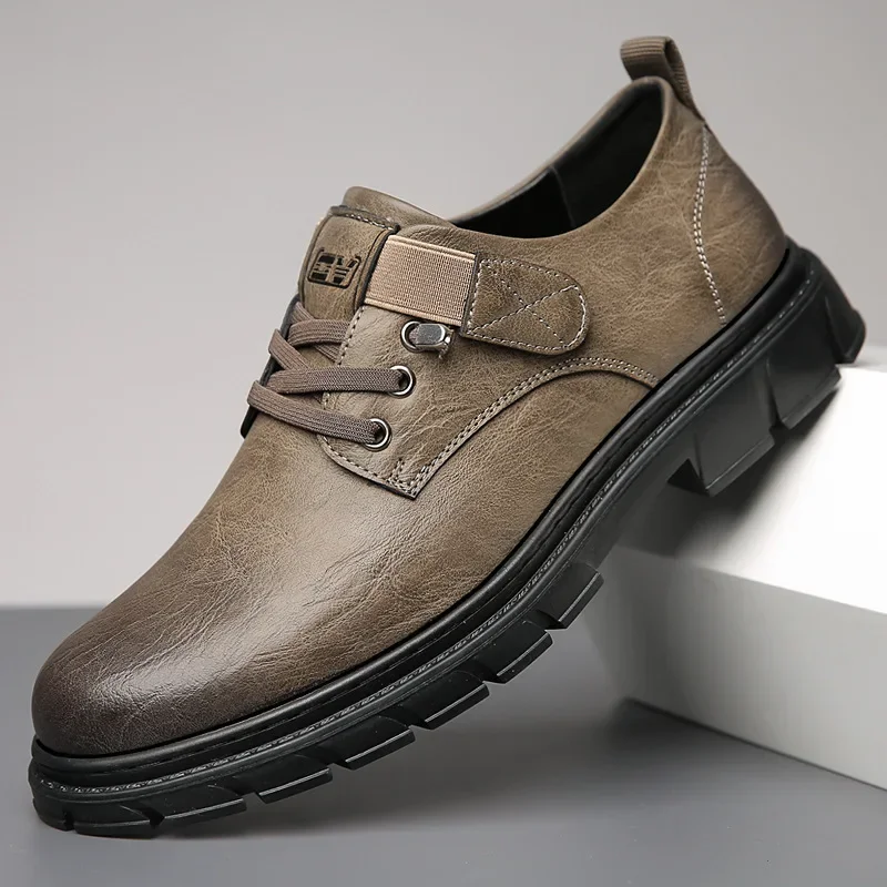 Sapatos de sola macia masculina, sapatos coreanos para jovens, sapatos de trabalho versáteis, tendência britânica, outono, novo, 2023