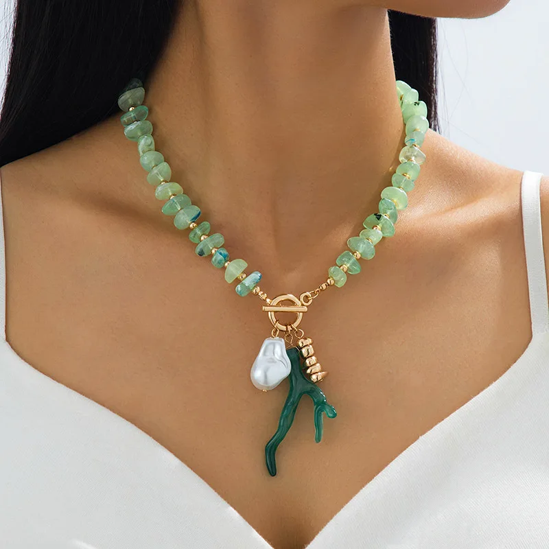 Beach Vacation Baroque Irregular Necklace for Women Versatile Shell Pendant Unique Elegant Jewelry for Party Gathering