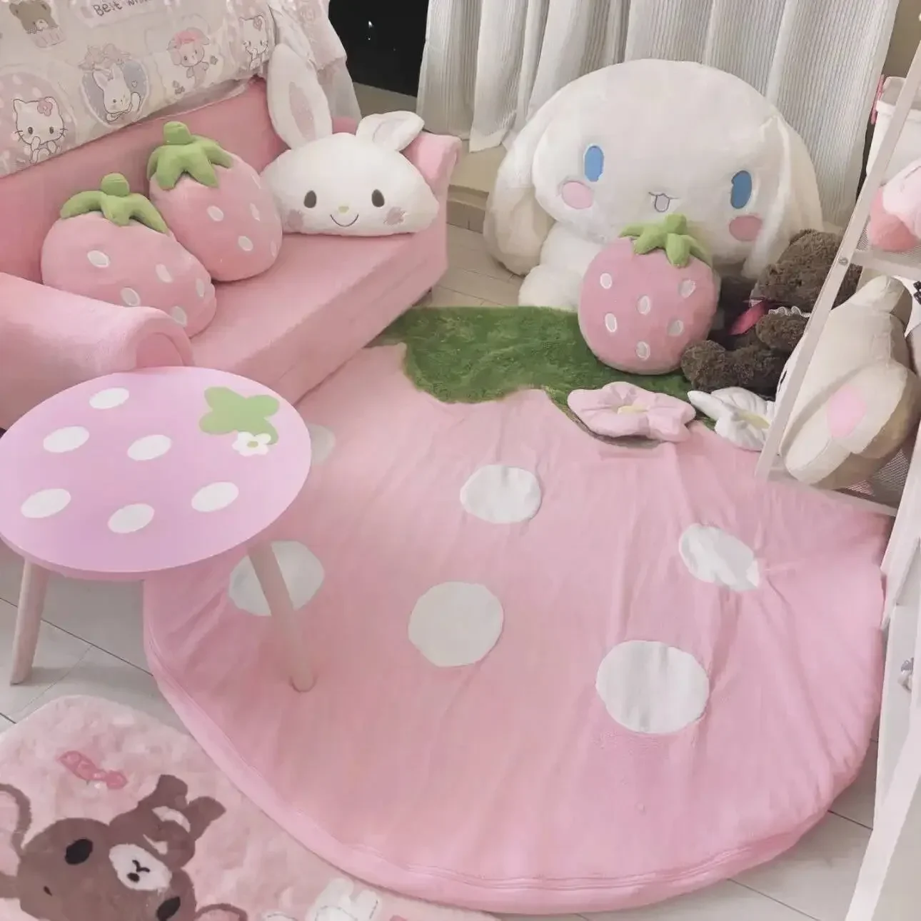 Cute Strawberry Plush Carpet Plush Seat Cushion Sofa Office Chair Cushion Soft Floor Mat Home Decor Non-slip Washable