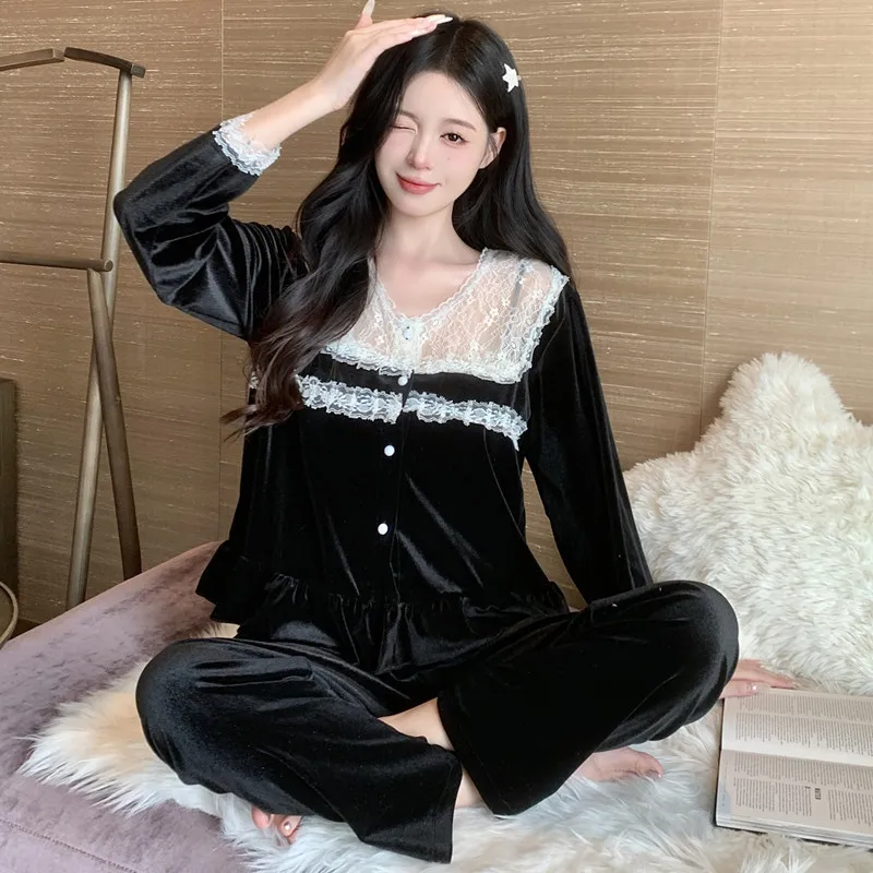 

New Autumn Winter Pajamas Gold Velvet Pajama Long Sleeve Set Black Lace Home Clothes Strap Pajama 3-Piece Set