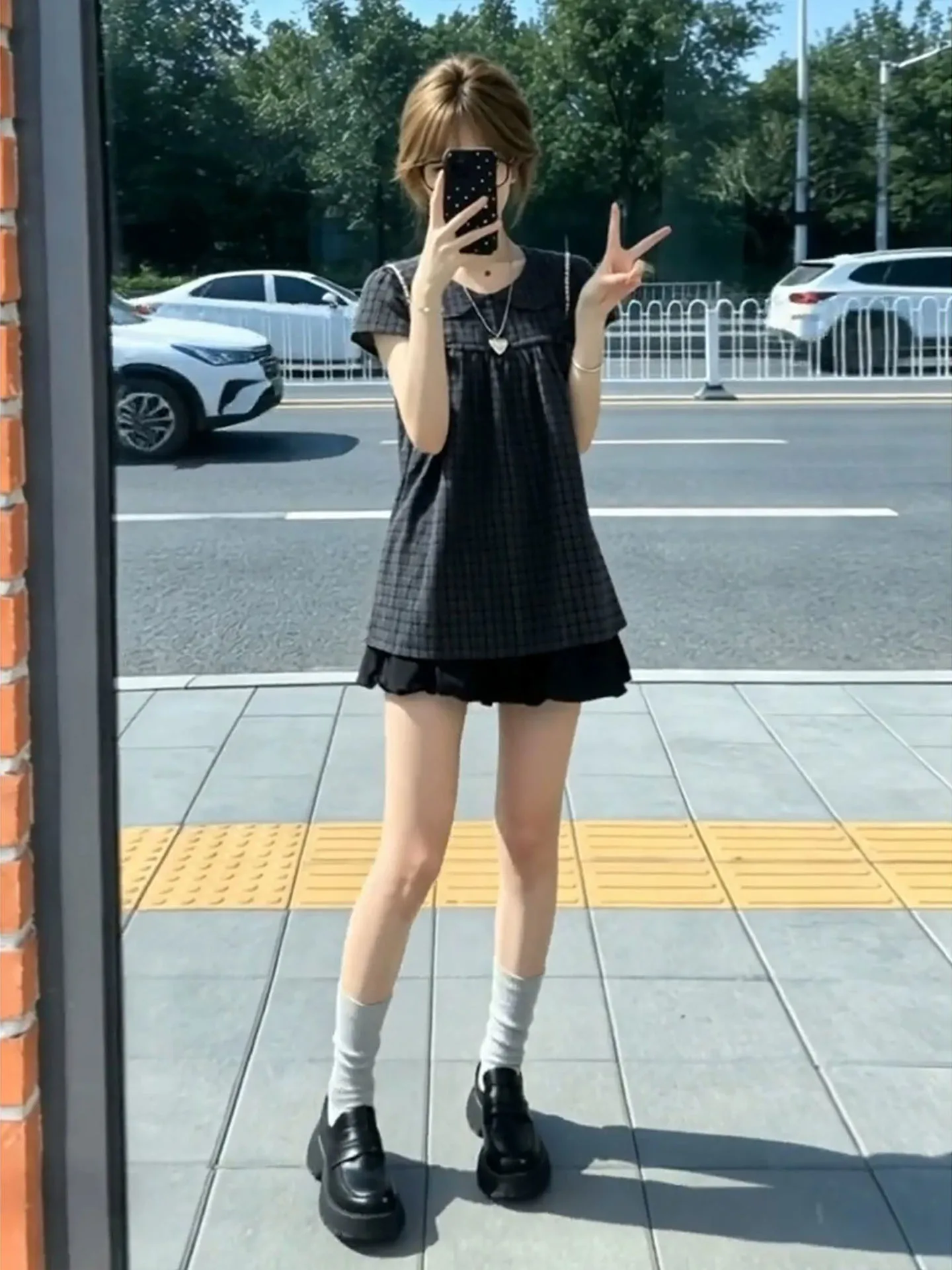 

New Gentle Elegant Plaid Loose Tie Shirt with Black Flower Bud Skirt Two Piece Set Doll Collar Fashionable Women's Ensemble