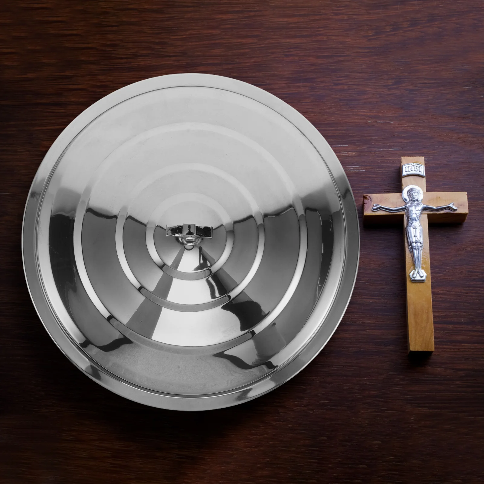 

Holy Tableware Stainless Steel Communion Bread Plate Large Capacity Easy Clean Stackable Dishes Set Christmas Party Plates
