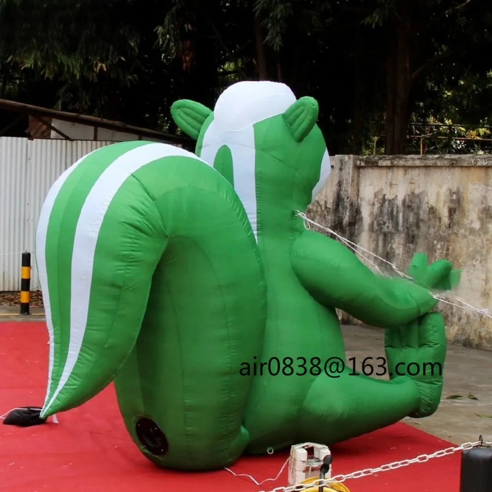 장식 또는 광고를 위한 주문 거대한 녹색 팽창식 다람쥐 팽창식 동물 만화