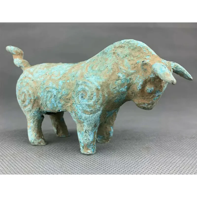 

Ancient Chinese Bronze Antique Dynasty patina horse statue