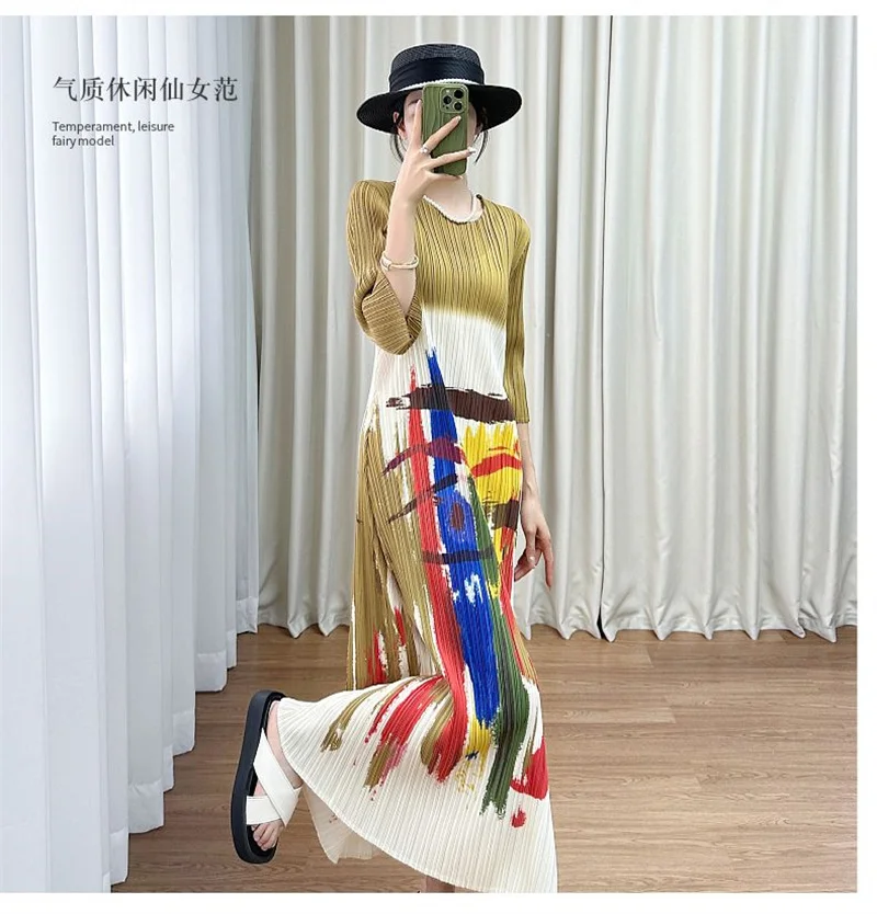 三宅レディースドレスイブニングドレス夏のデザインセンスラウンドネッククロップドスリーブパターンプリントプリーツルーズドレス女性