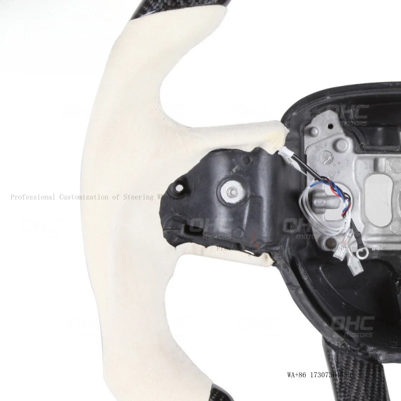 Suitable for Dodge, white suede carbon fiber + LED car steering wheel modification for racing