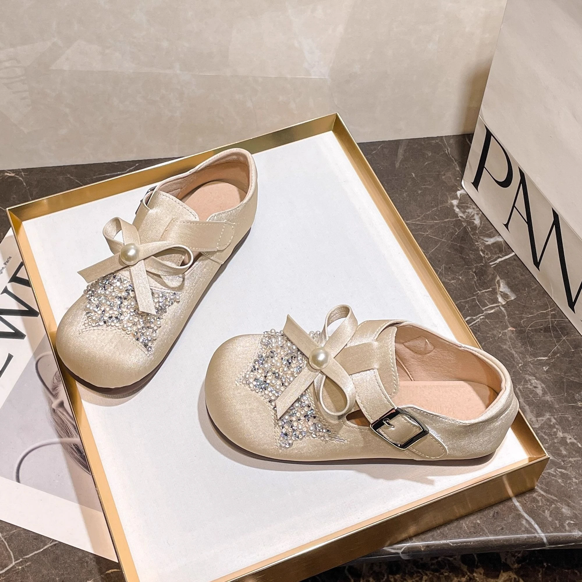 Picture 4: New Girls Princess Leather Dress Shoes Soft Sole Crystal Embellished Trendy Design for Spring Autumn Kids Fashion Footwear