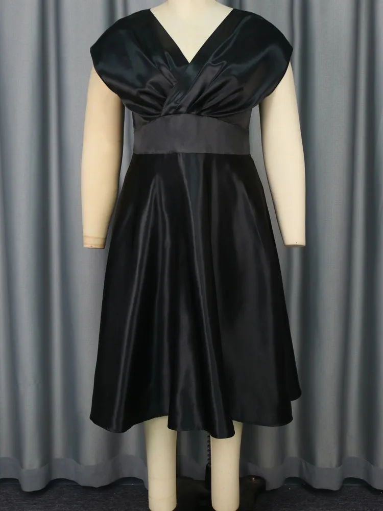 L-3XL Plus ขนาดเสื้อผ้าผู้หญิงเสื้อคลุมฤดูร้อนฤดูใบไม้ร่วงแขนสั้น Street สไตล์ลําลอง 3XL ขนาดใหญ่ขนาดใหญ่ Midi ชุด