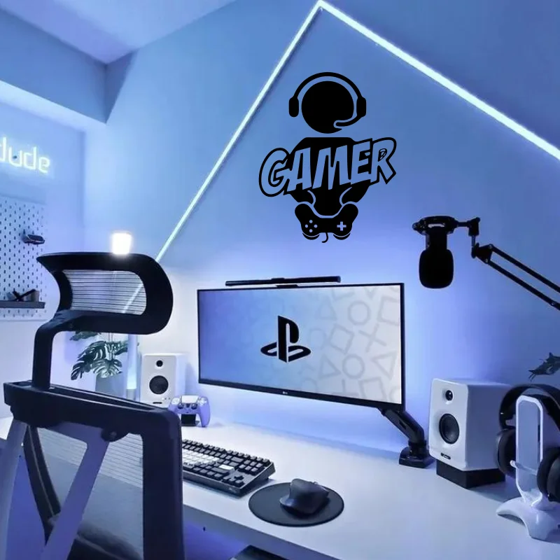 Carved Gamer with Headphones gamepad  Wall Sticker Vinyl Mural Wallpaper For Kids Boys Room Decoration Decals Ps4 Decor Door 497