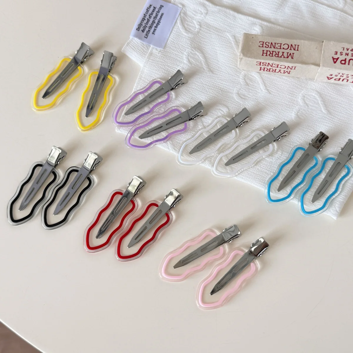 Hair Clip Translucent Wavy Line Plastic Side Bangs Holder Non Slip Traceless Comfortable Soft Cute for Daily Office Home Travel