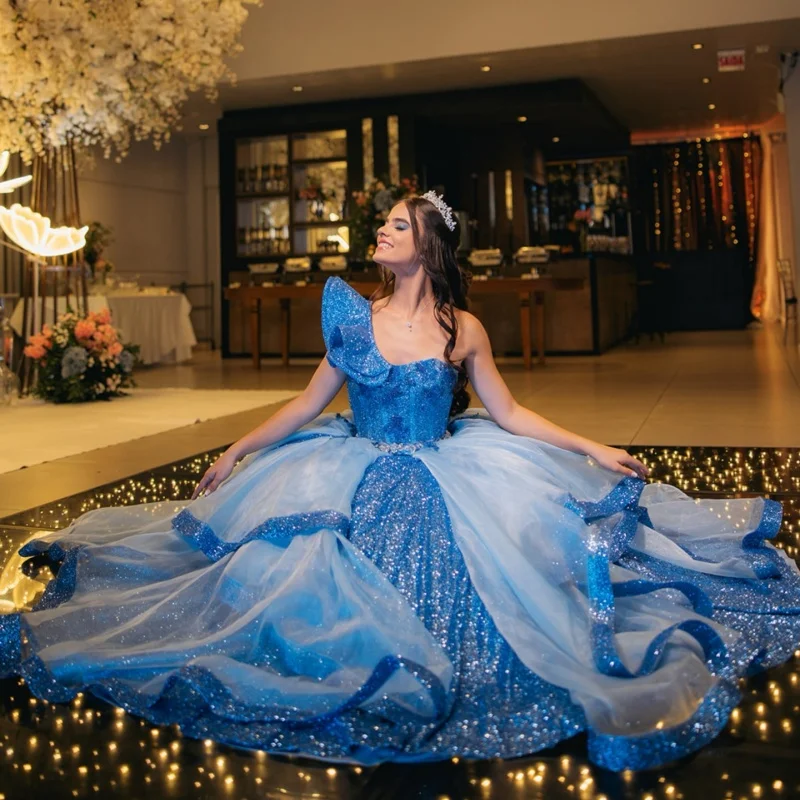

Shiny Blue Quinceanera Dresses Off the Shoulder Crystal Sequin Decal Layering Long tail Vestido De 15 Quinceanera Customize