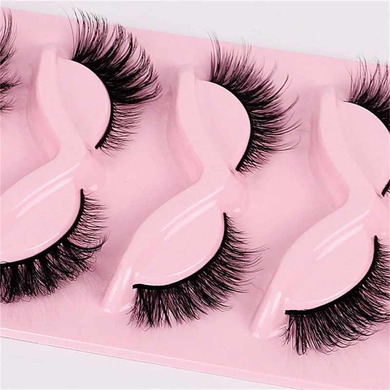 Fox-style false eyelashes one-piece curled and tilted 3D look  perfect for a stage appearance of a female group with cat-eyes