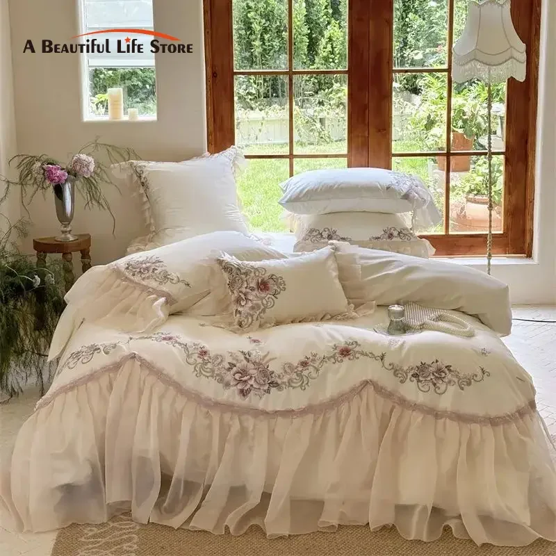 Elegant Flowers Embroidery Lace Ruffles Princess Wedding Bedding Set 1200TC Egyptian Cotton Duvet Cover Bed Sheet Pillowcases