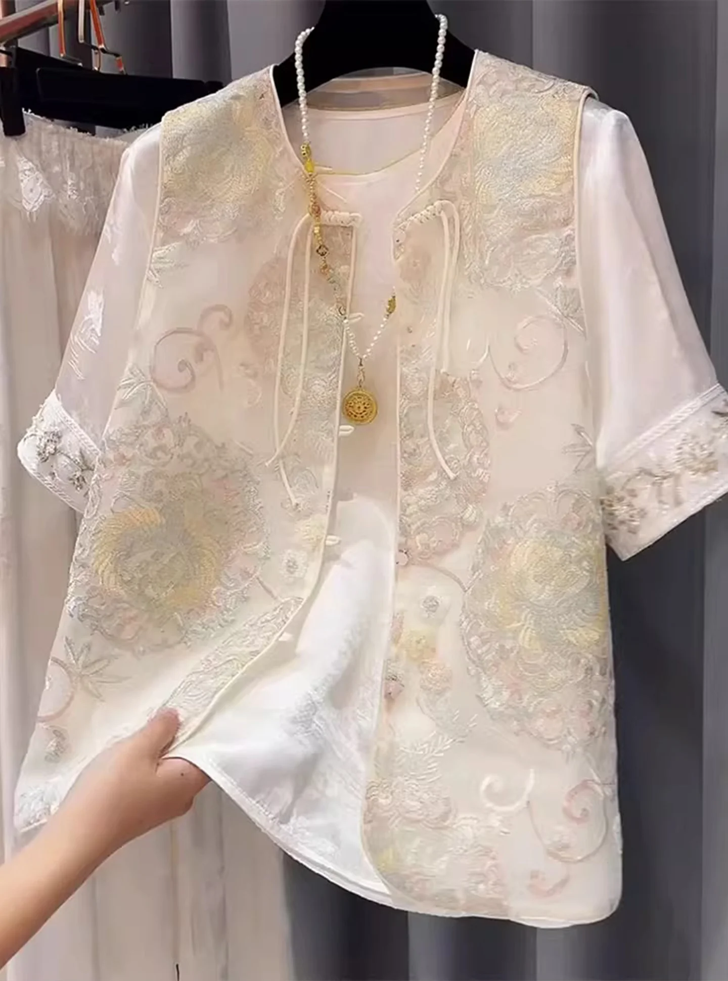 

New Chinese Sle Early Autumn Clete Set Embroidered Vest T-irt Two-Piece Set High-End Feelings National Trend Women's F...