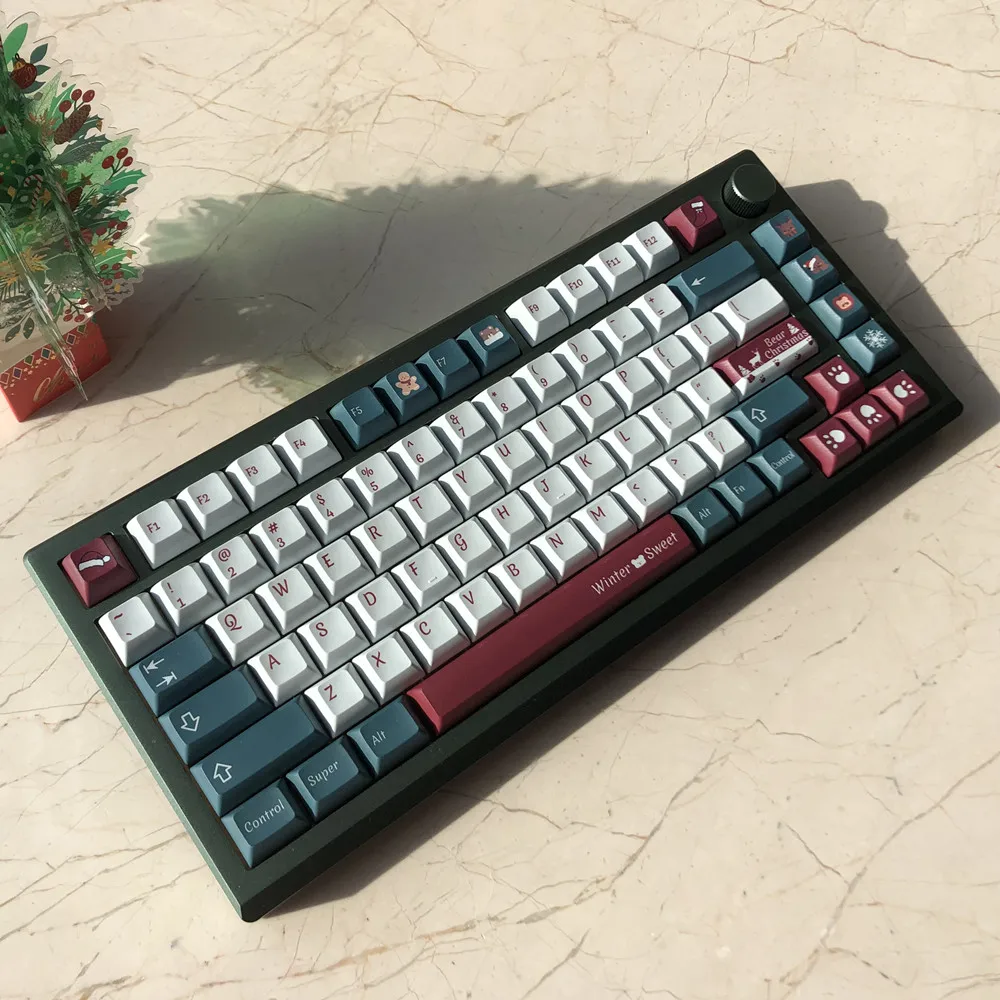 PBT Keycap Christmas Bear 142 Keys KCA Profile DYE Subbed ISO Enter Full Sets For GH60 GK61 GK64 68 75 82104 Mechanical Keyboard