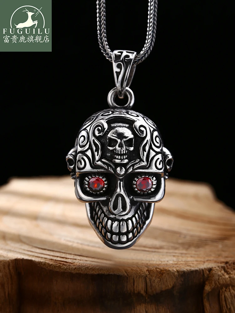 

Sterling silver domineering chest hanging skull large pendant nightclub rock punk antique silver popular pendant