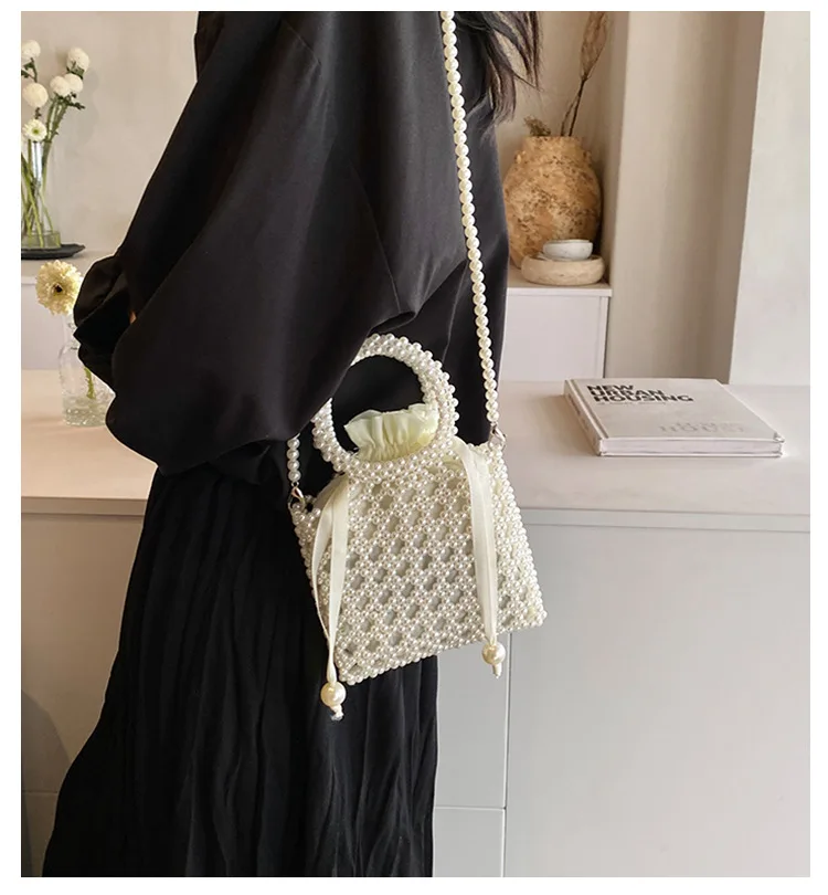 New pearl women\'s bag hand-beaded finished fashion catwalk women\'s cross-body bag light luxury texture net red mobile phone bag