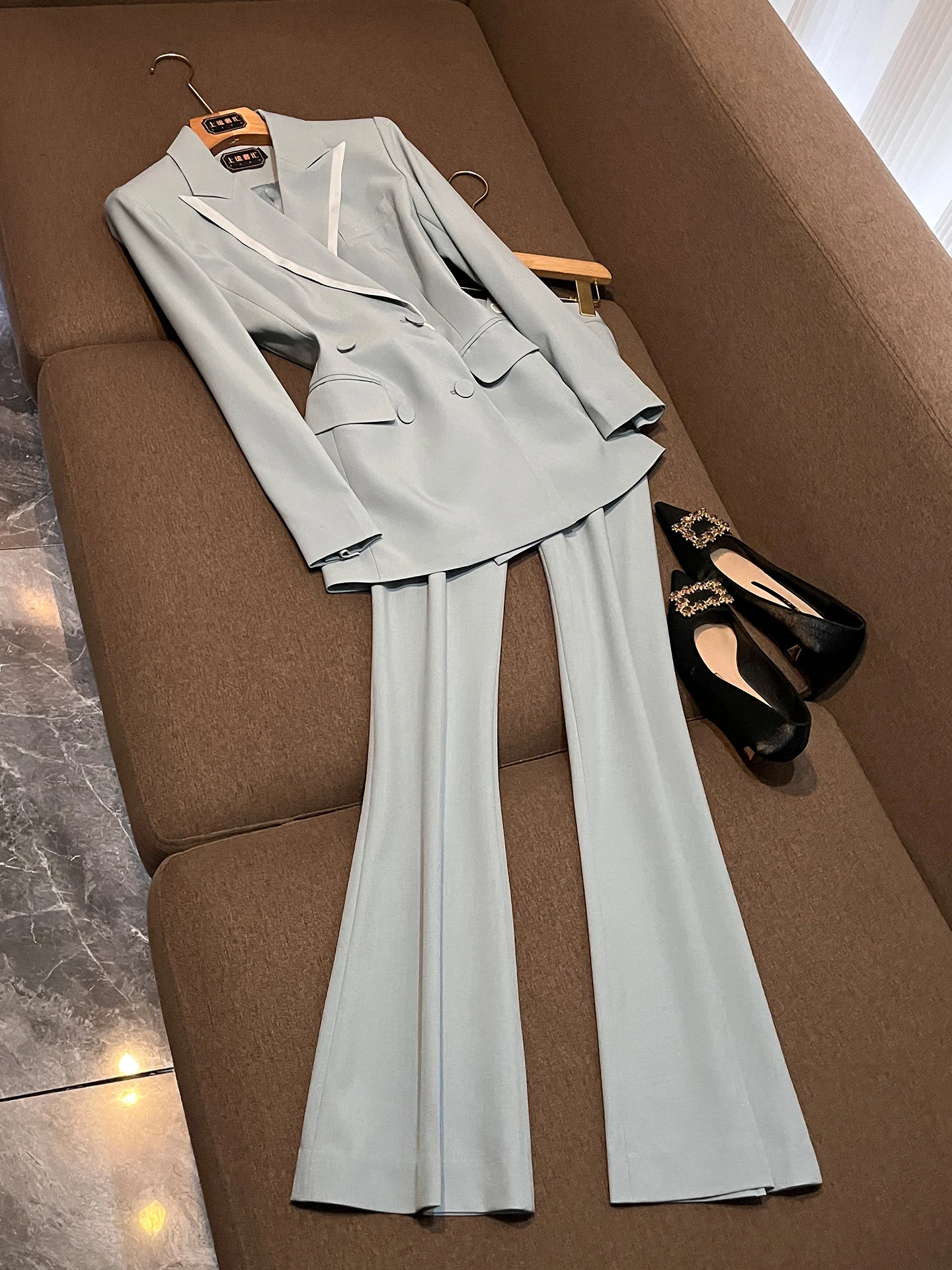 

Женский костюм-двойка Slim Fit: Простой комплект с широкими брюками, весенний, профессиональный, с декоративными элементами, тонкий, P3