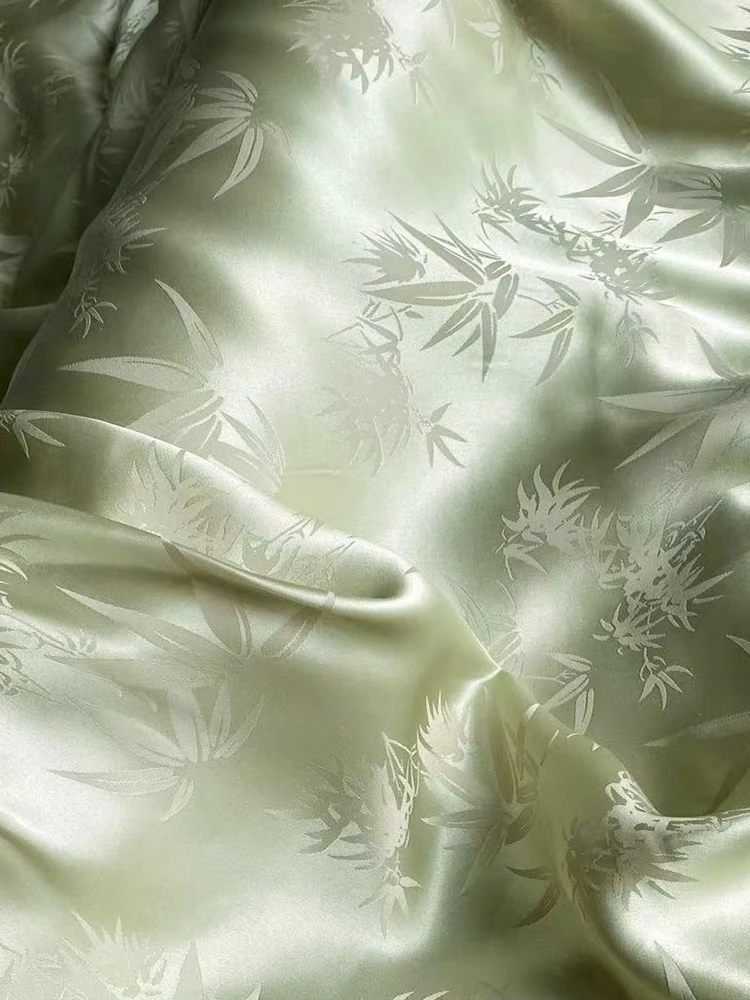 

Real Silk Bamboo Leaf Fabric Jacquard Interwoven Two-Color Light Green Cheongsam Satin