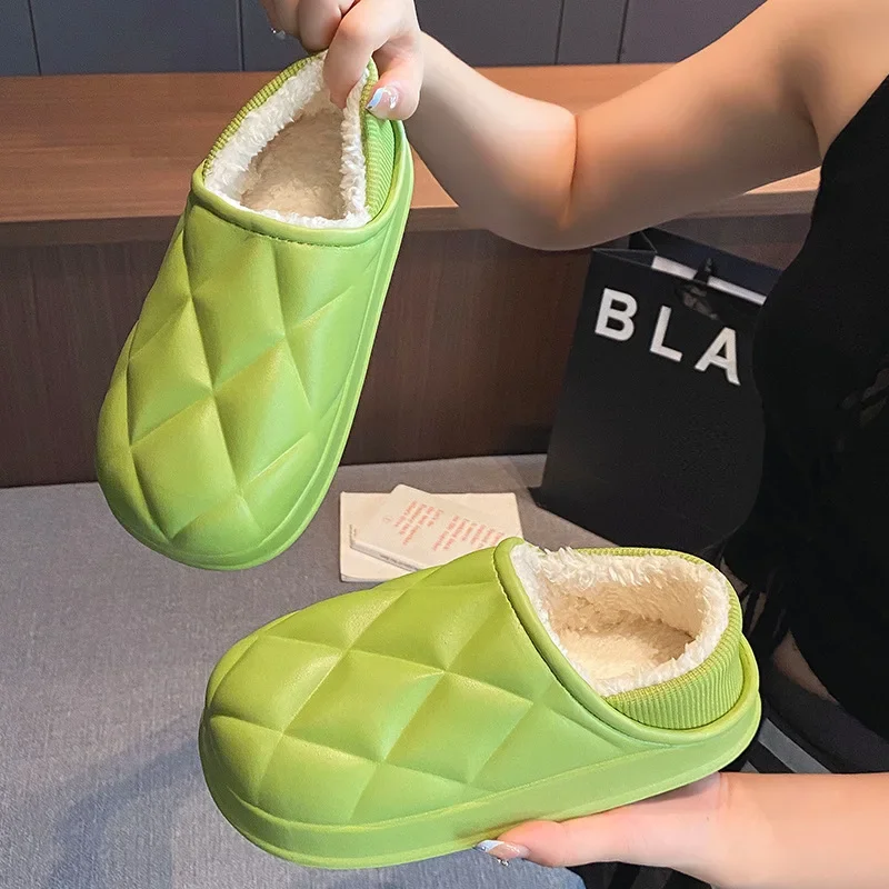 شباشب شتوية للزوجين في المنزل - أحذية منزلية مريحة من الجلد والقطيفة للجنسين، نعل مسطح ناعم غير قابل للانزلاق يشبه السحابة للرجال والنساء