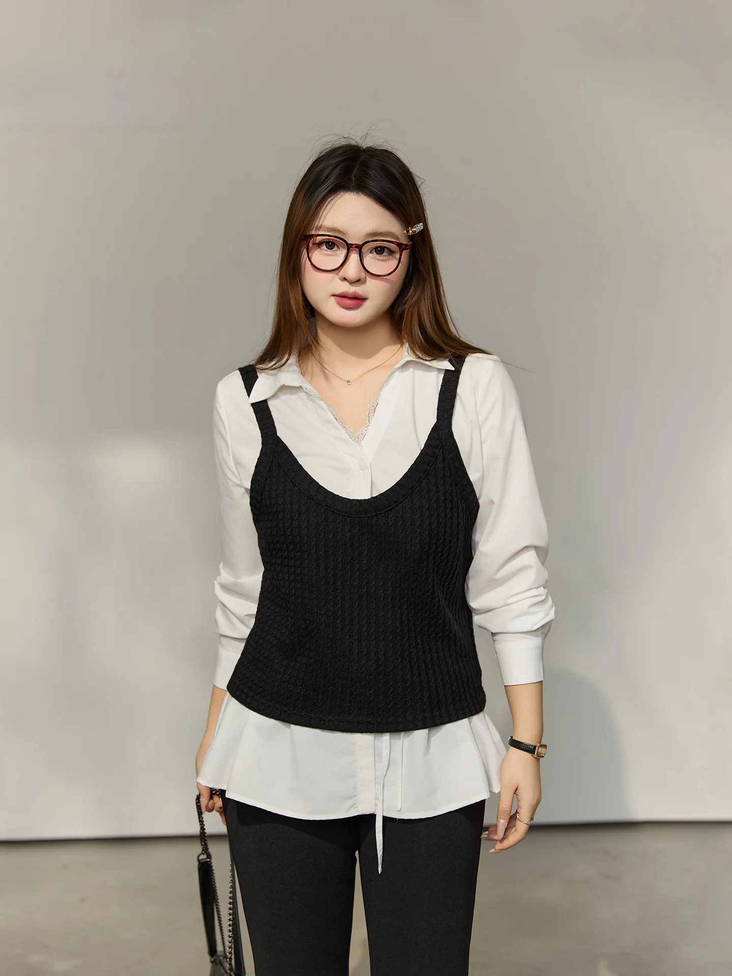 

Женский вязаный укороченный топ больших размеров с U-образным вырезом, повседневный, весенний, модный, с эффектом перекрута, удобный крой, трикотажный жилет-майка