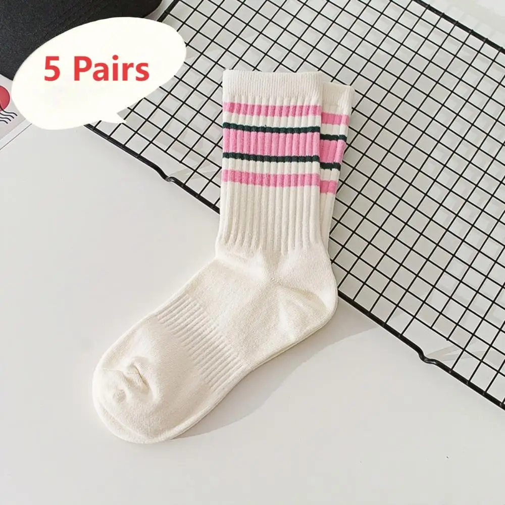 

5Pairs New women's autumn and winter rainbow striped mid tube cotton socks, versatile mid tube socks with color blocking stripes