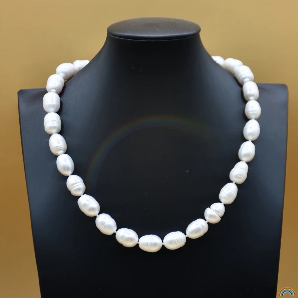 Rwbuy brand design natural freshwater pearl necklace with simple temperament, collarbone chain, gift for elders and mothers