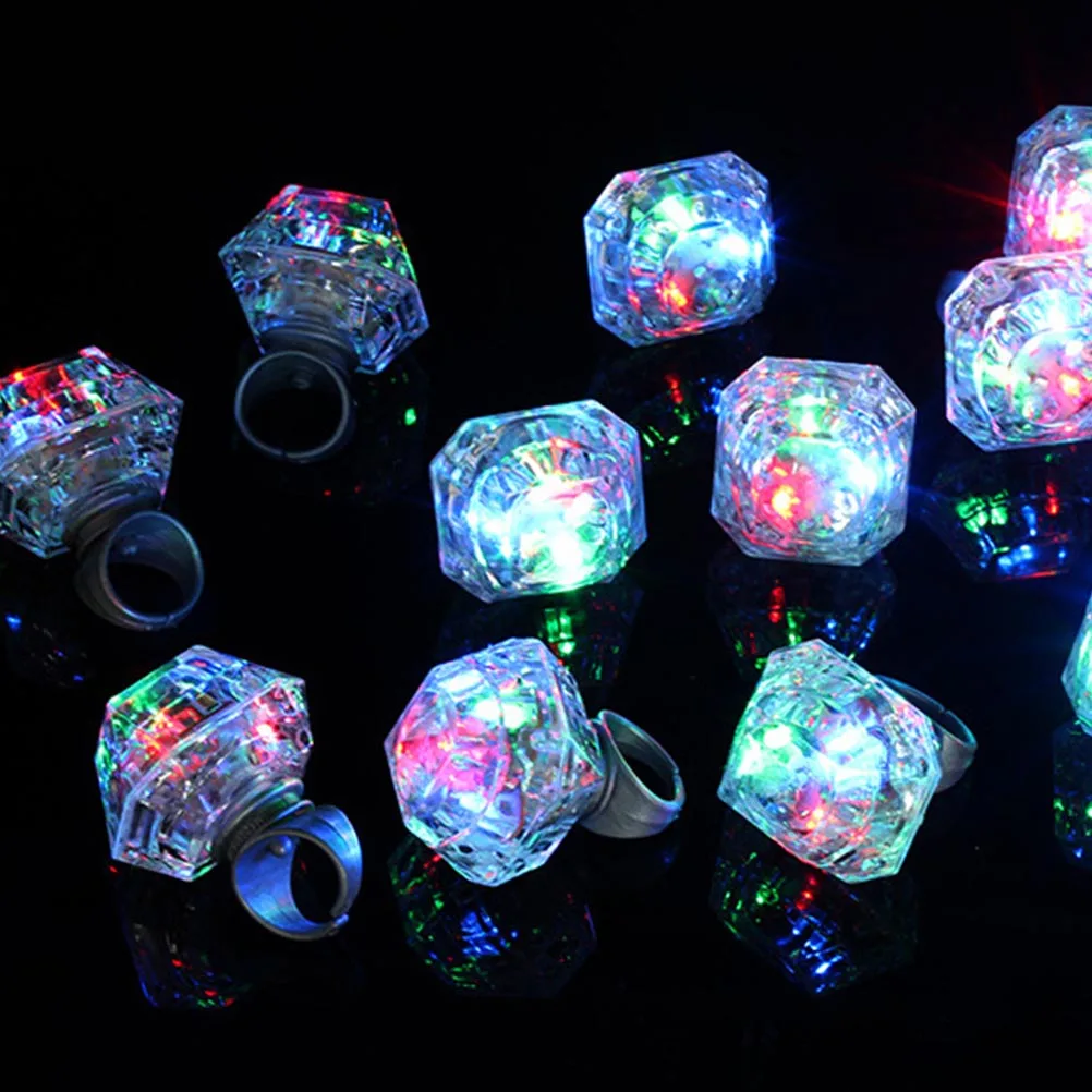 

16pcs LED Light Up Ring Glow Toys Gifts Party Supplies Plastic Flashing Favors Diamond Rings Red Blue Green Color Change Cool