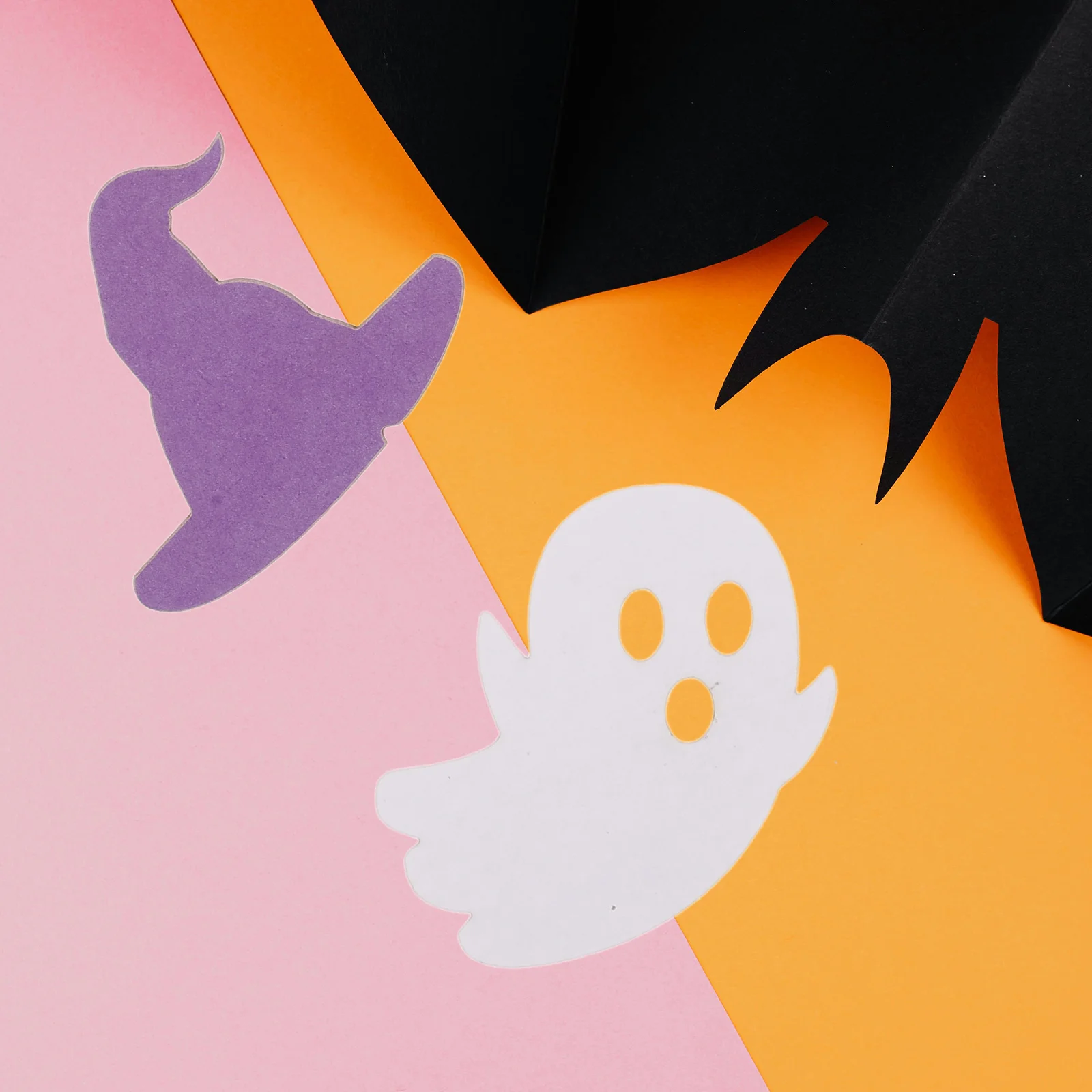 

100Pcs Halloween Confetti Witch Hat Ghost Themed Party Props Visually Appealing Halloween Decorations Table Confetti