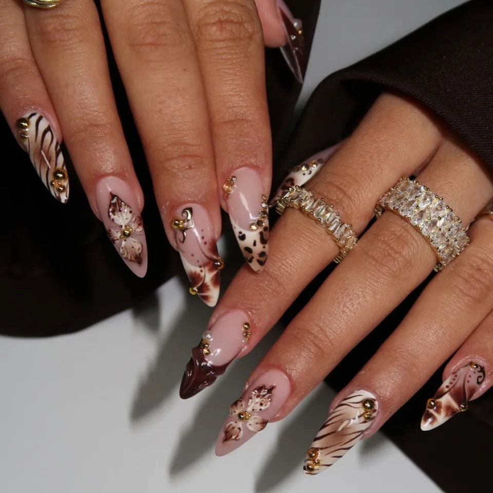 24 uñas postizas de presión, ojo de gato con estampado de leopardo, almendra larga, patrón de estrella negra, brillantina rosa, acabadas 3