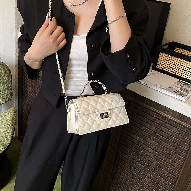 

Classic Designer Diaper Bag For Women Elegant Crossbody Handbag Luxury Minimalist Vintage Large Capacity Leather Tote Bag