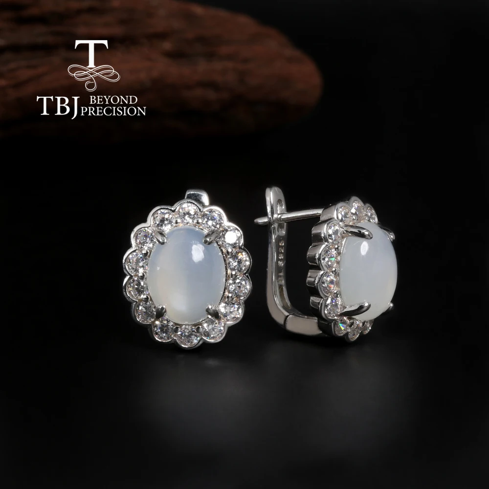 Elegant and beautiful natural white Moonstone Oval 925 Silver Women's earrings fine jewelry for banquet & wedding gifts